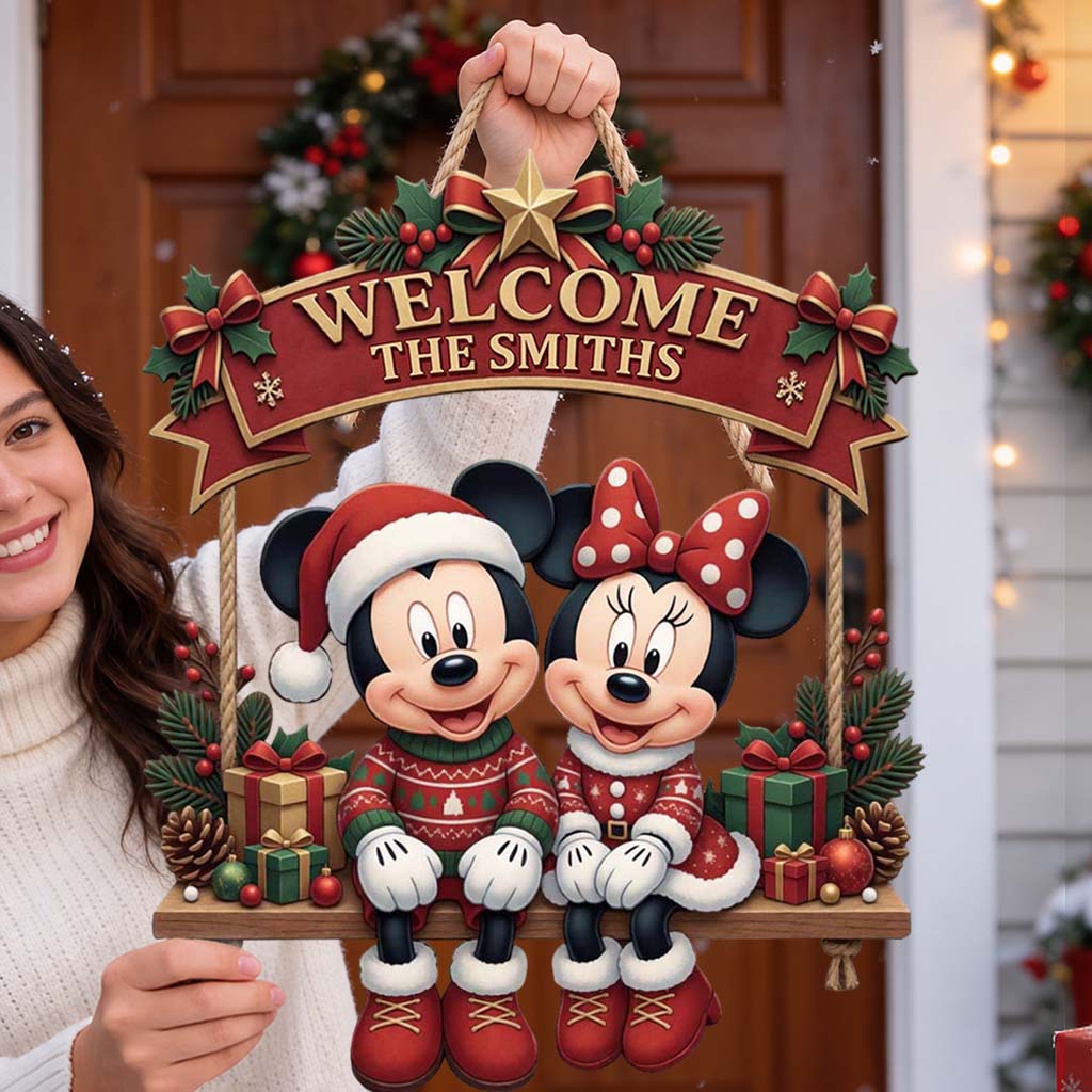 Mouse Couple Christmas Front Door Decor - Personalized Mouse Pallet Wood Sign