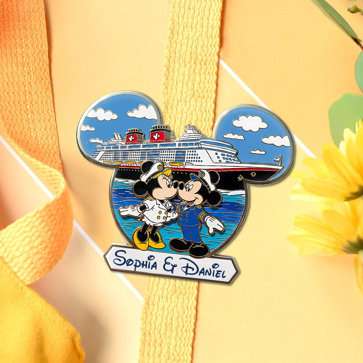 Mouse Couple Cruise Trip - Personalized Mouse Pin