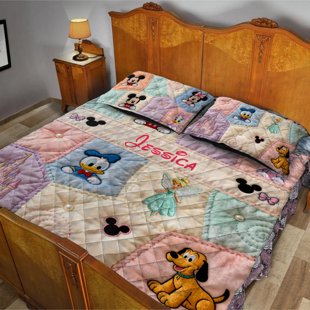 Magical World - Personalized Mouse Quilt Set