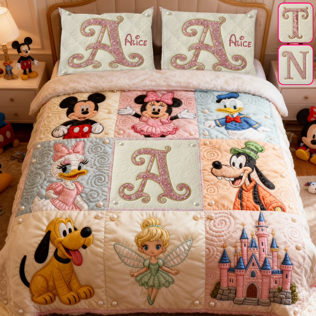 Magical Mouse Ears Initials - Personalized Mouse Quilt Set