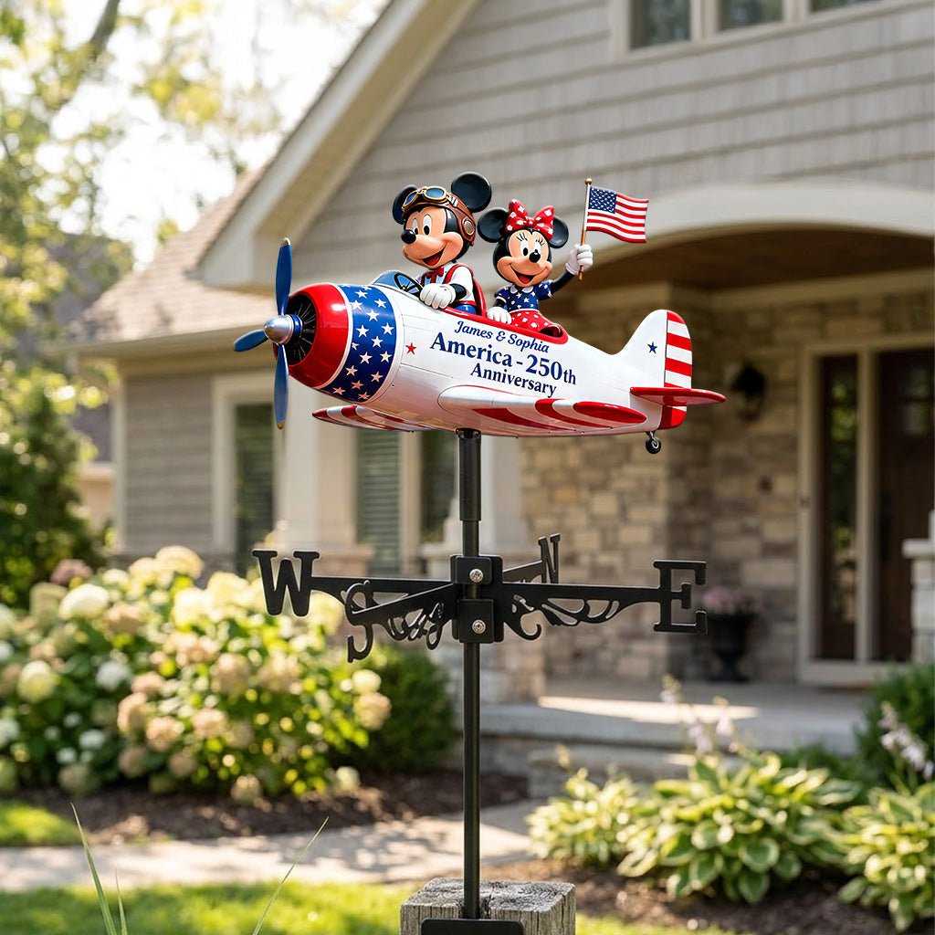 Happy Couple - Personalized Mouse Weather Vane