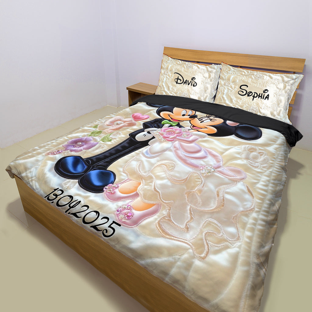 Happily Ever After - Personalized Mouse Bedding Set