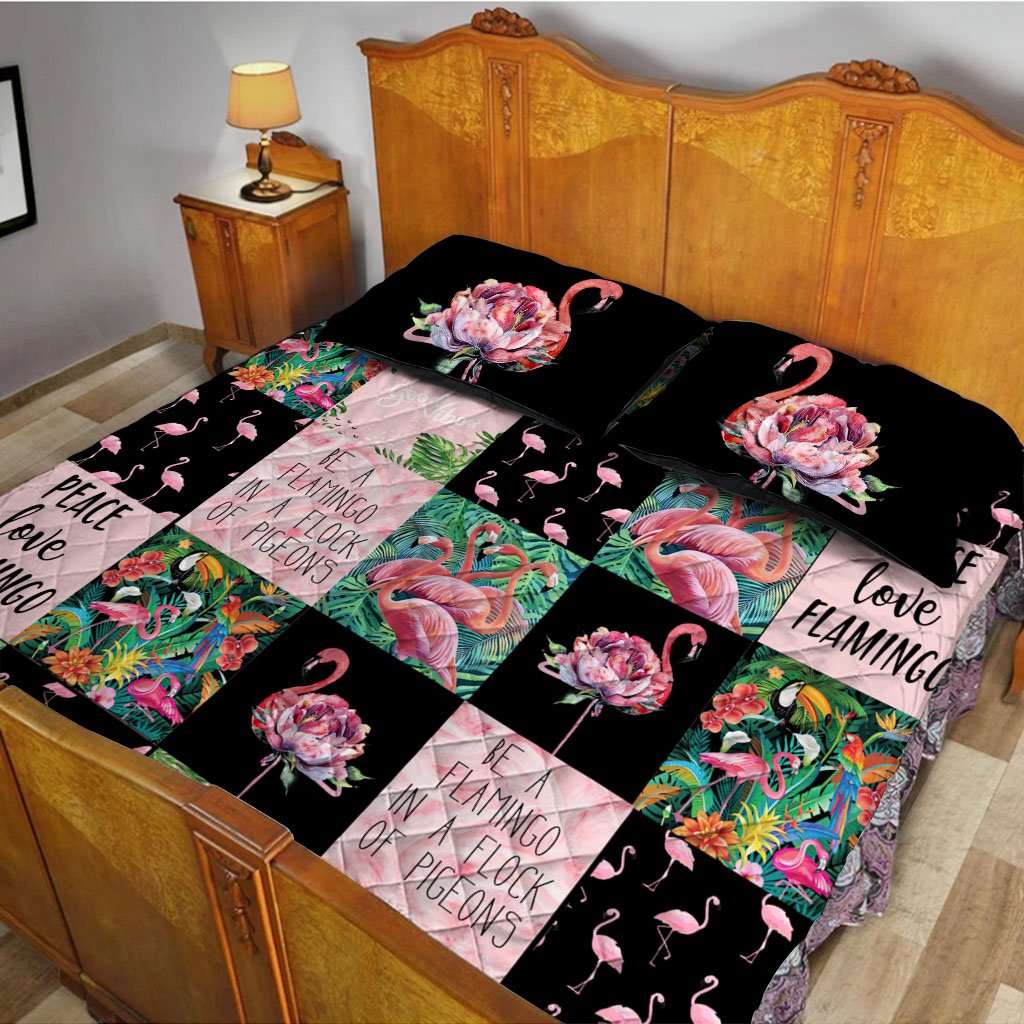 Love Summer - Flamingo Quilt Bed Set