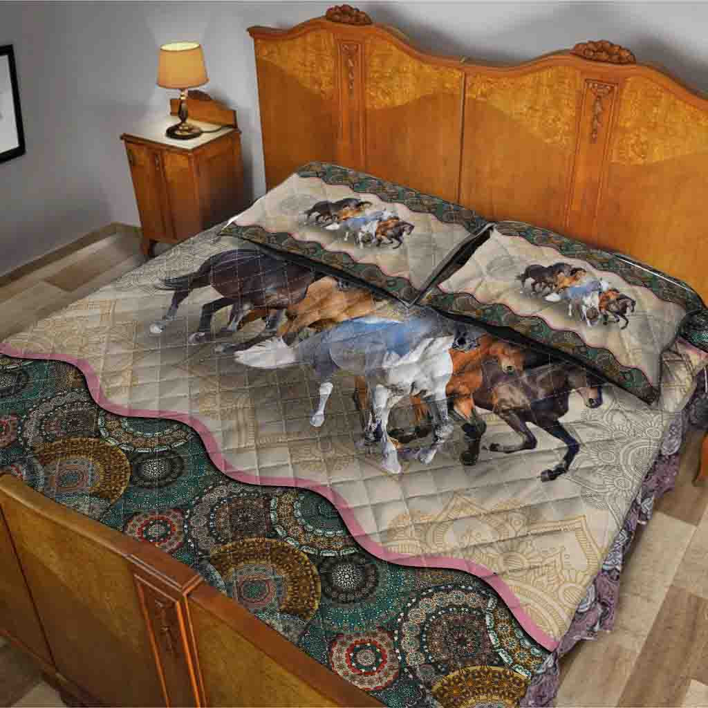 Five Horses Vintage Mandala - Horse Quilt Set 0921