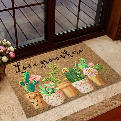 Love Grows Here - Cactus Coir Pattern Print Doormat