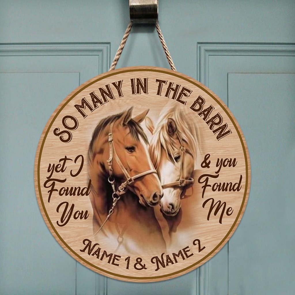 So Many In The Barn - Horse Personalized Round Wood Sign