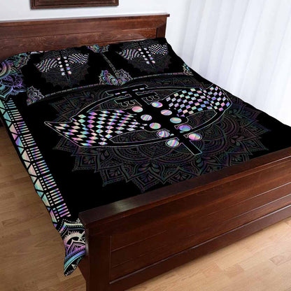 Magic Night Racing Quilt Bed Set