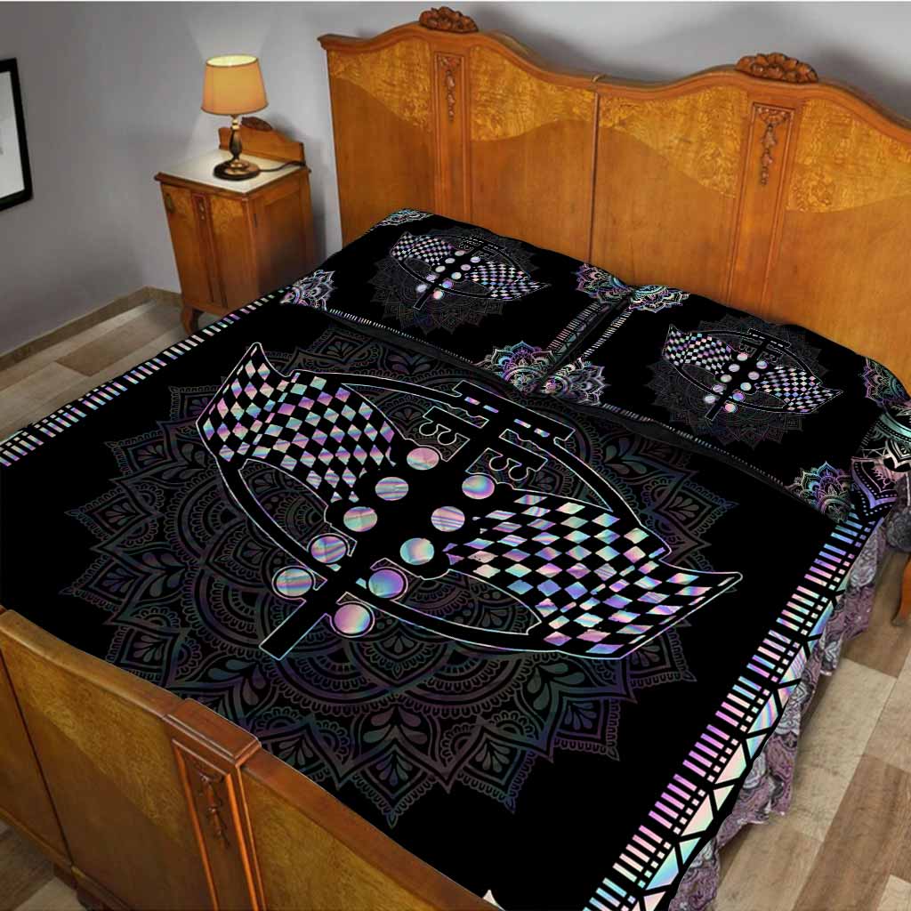 Magic Night Racing Quilt Bed Set