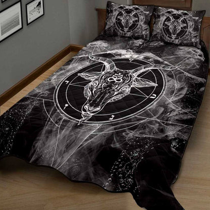 Satan Quilt Bed Set