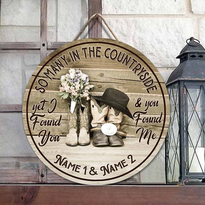 So Many In The Countryside - Horse Personalized Round Wood Sign