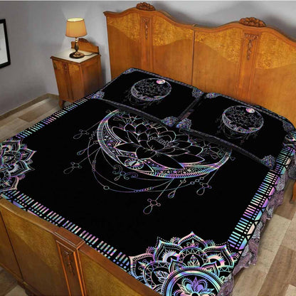 Magic Witch Quilt Set