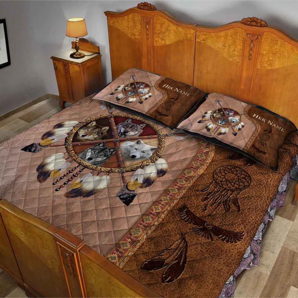 Native Blood - Personalized American Indian Quilt Set With Leather Pattern Print