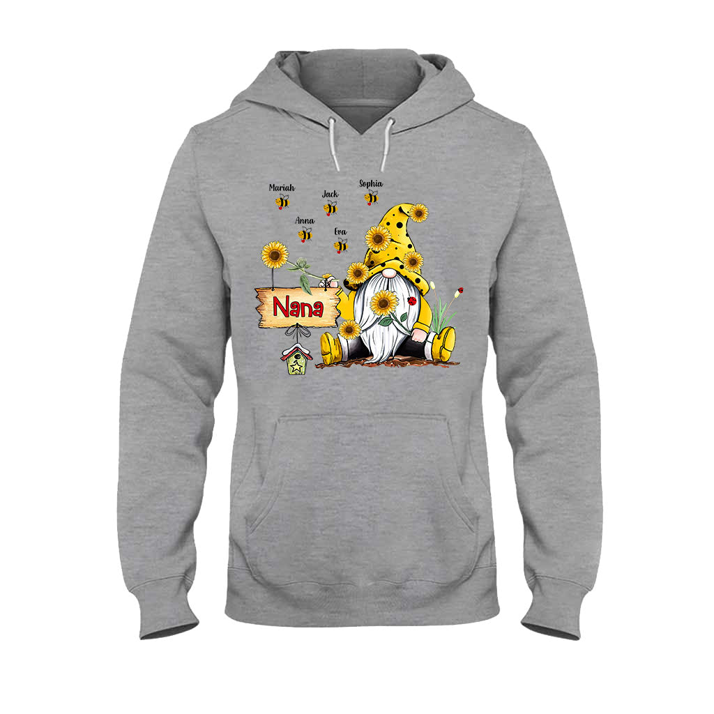 Mom Grandma Reasons To Bee Happy - Personalized T-shirt and Hoodie