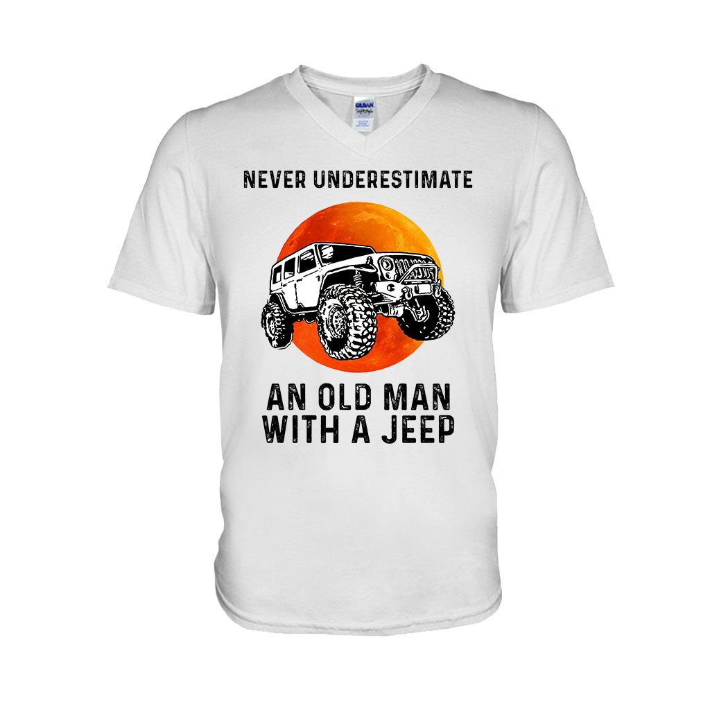 Never Underestimate An Old Man - Car T-shirt and Hoodie 1121